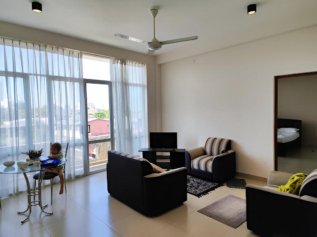 Dehiwala-Mount Lavinia Vivas Residencies Luxury Apartments מראה חיצוני תמונה